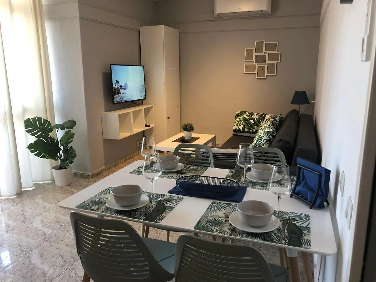 Apartamento Torre II Las Palmeras Mit Seitlichem Meerblick Und Pool In Fuengirola Spain