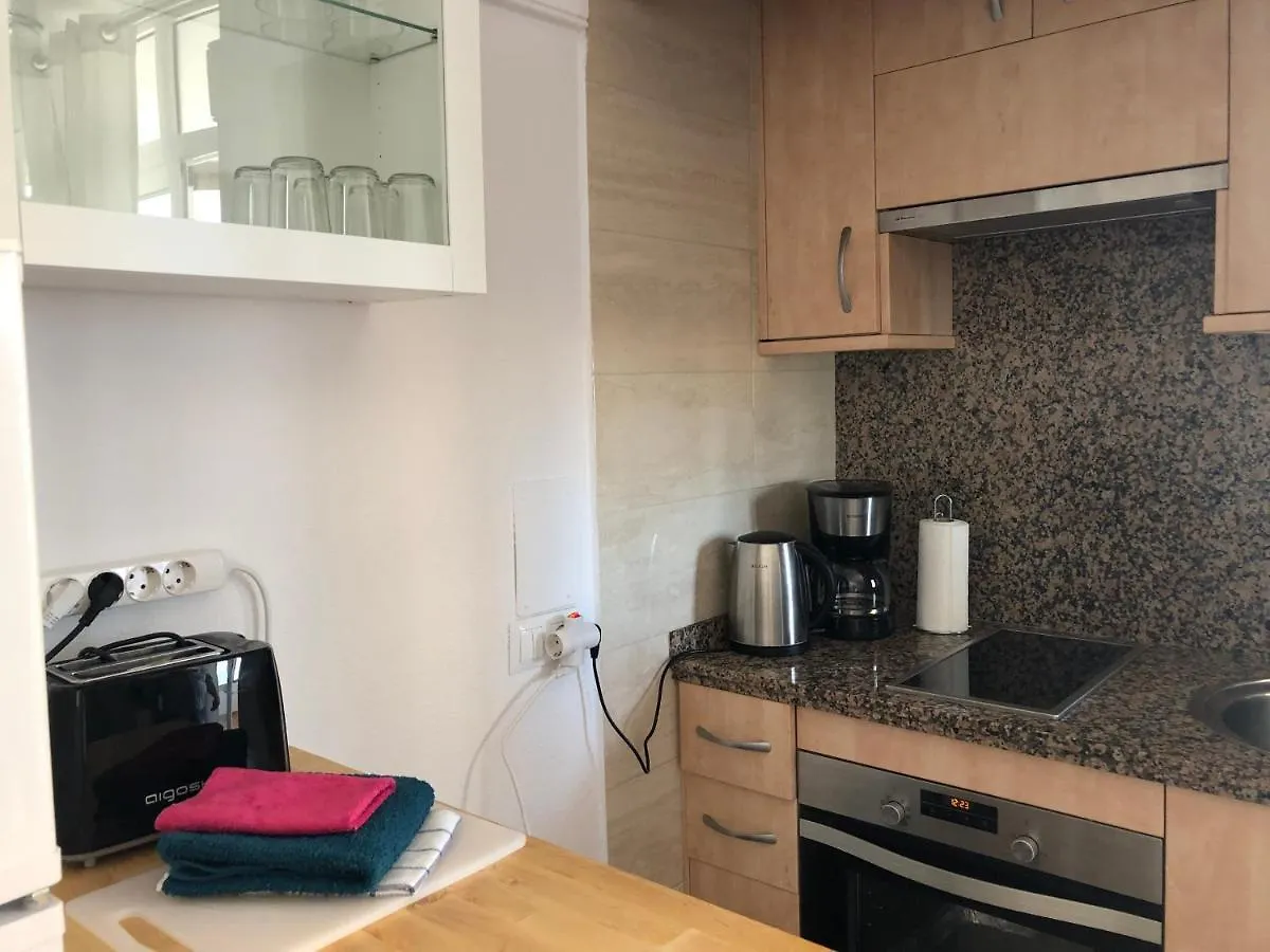 アパート Apartamento Torre II Las Palmeras Mit Seitlichem Meerblick Und Pool In フエンヒロラ スペイン